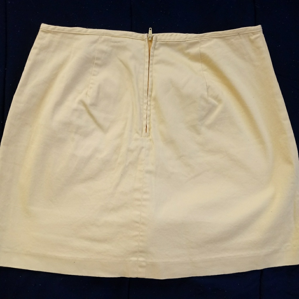 Skort - Picture 3 of 4